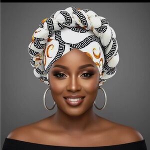 Stylish Black and White Patterned Headwrap
